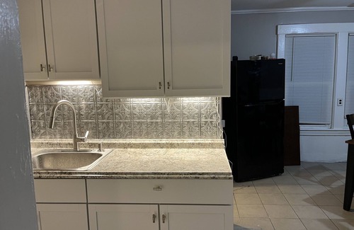 Leominster Apartment | Entire Rental unit 5 bed 1.5 bath