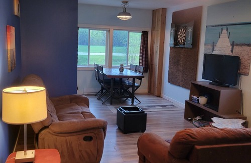 Gimli House | Entire Residential Home
