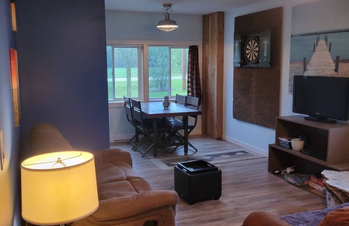 Gimli House | Entire Residential Home