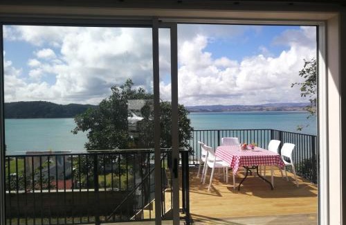 Kawhia Apartment | Entire seascape house