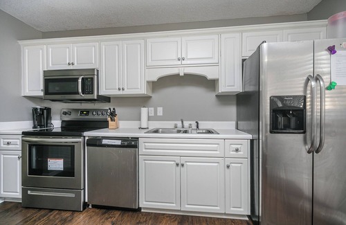 National Hills House | Entire Town Home on Quiet Block