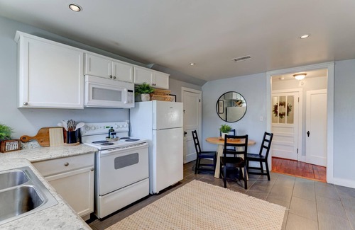 Midtown Apartment | ENTIRE UNIT: Charming 1BR Midtown Oasis - Walk to Dining, Parks, and More