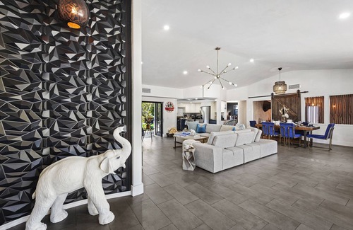 Ojus Villa | Entire villa, North Miami Beach with pool on canal!