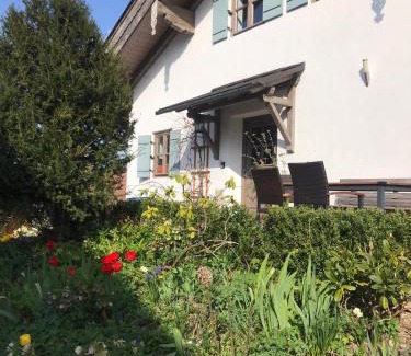 Siegsdorf Apartment | Entspannen mit Bergpanorama