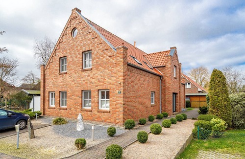 Greetsiel Apartment | Entspannter Urlaub am Hafen: Die Ferienwohnungen 'an't Diekstreek'!