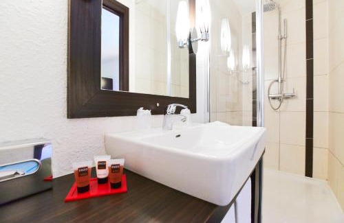 Tinqueux Hotel | Enzo Hotels Reims Tinqueux by Kyriad Direct
