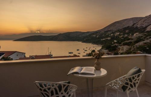 Stara Baska Bed & Breakfast | Eola Leisure Rooms