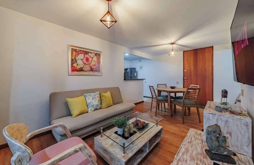 La Aguacatala Apartment | |EP| Well Located Apt w/Fast Internet,Balcony,Pool
