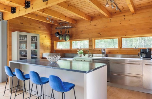 Town of Marbletown House | Epic architectural masterpiece views & hot tub