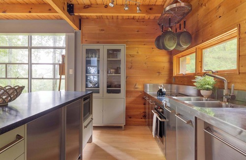 Town of Marbletown House | Epic architectural masterpiece views & hot tub