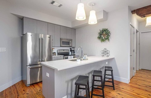 Historic District - North Condo | Epic Views| 2 Bed | Luxury Historic Downtown Condo