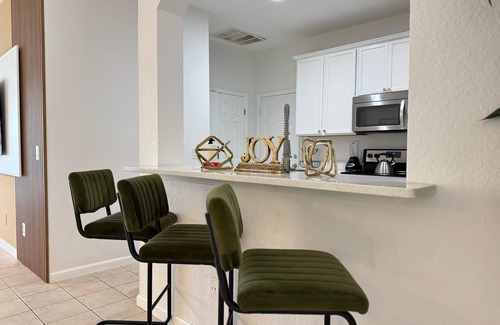 Trafalgar Village House | Epic Villa 5Bedroom At Resort