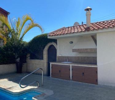 Episkopi Villa | EPISKOPI VILLA, Luxury 4 Bedroom with Pool - Limassol