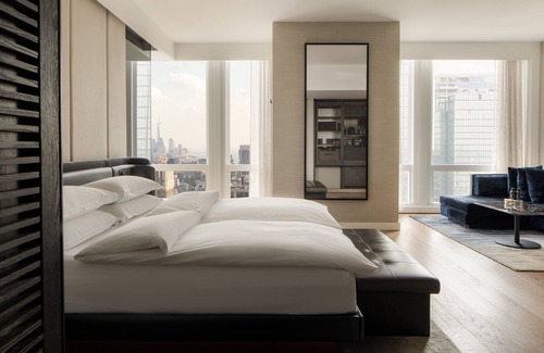 Hudson Yards Hotel | Equinox Hotel New York