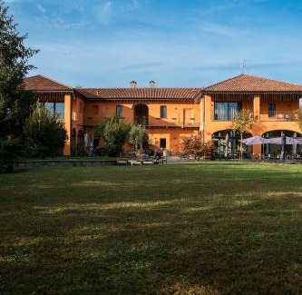 Cazzago Brabbia Hotel | Equirelais