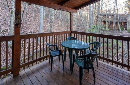 Pigeon Forge Cabin | Er51 - Natures Grace Retreat - Great Location. Close To All The Action! 2 Bedroom Cabin by RedAwning