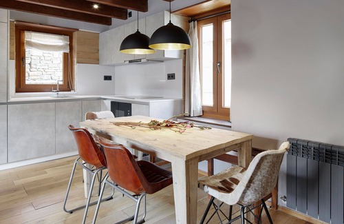 Gessa House | Era Bordeta by FeelFree Rentals