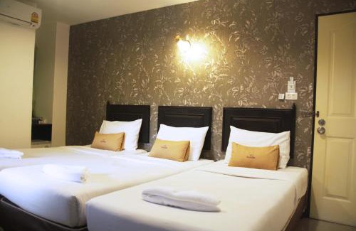 Chana Songkhram House | Erawan House