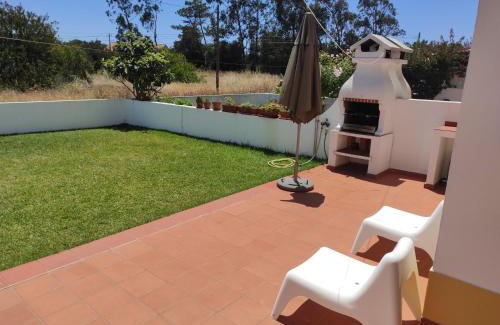 Almograve House | Ergobeach House