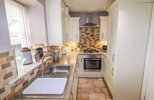 Haworth Cottage | ERIN COTTAGE, pet friendly, character holiday cottage in Haworth