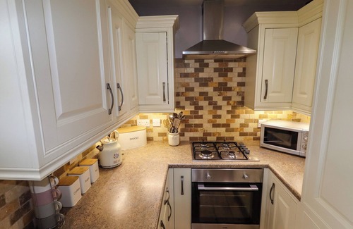 Haworth Cottage | ERIN COTTAGE, pet friendly, character holiday cottage in Haworth
