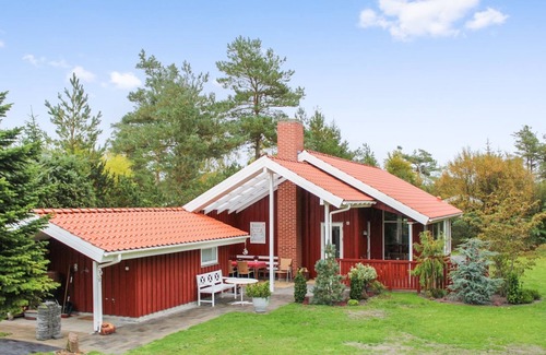 Hou House | "Erja" - 150m from the sea by Interhome