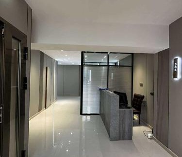 Dalanzadgad Hotel | Erkhes hotel