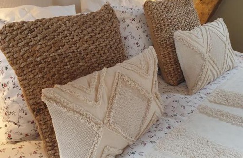 Lustin Bed & Breakfast | Escale Chambre d'hôtes Au coeur du vieux Profondeville entre Namur et Dinant