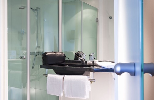 La Meziere Hotel | Escale Oceania Rennes Cap Malo