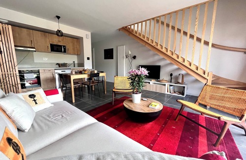 Perigny House | ESCAPADE