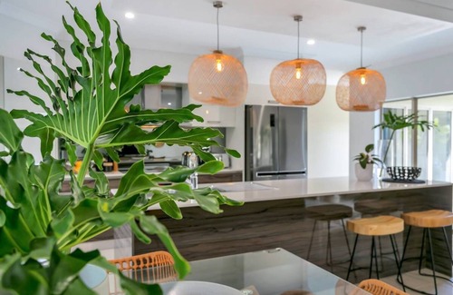 Palm Cove House | ESCAPADES @ Palm Cove is a luxury house with heated pool