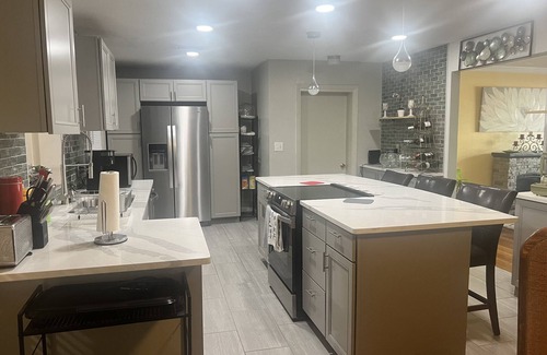 Plant City House | Escape for You and Friends 45 mins from Disney.