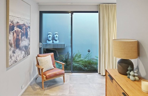 Merrijig House | Escape Merrijig - Stunning Riverfront Property with Modern Amenities and Breath taking Views