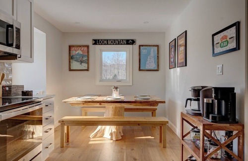Lincoln House | Escape Route Retreat · Town Center Retreat* Hot Tub, Game Room, Fire Pit