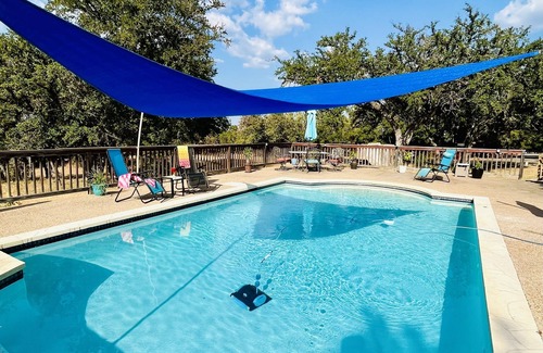 Driftwood Apartment | Escape the city noise & enjoy Country Life with Wineries near by