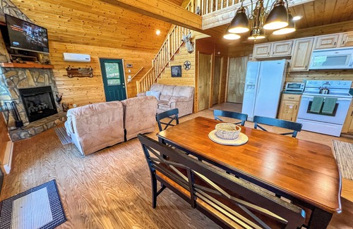 Piney Creek Cabin | Escape the Heat - Cool Off in the High Country @ Logged Out
