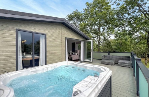 Clitheroe Ski Chalet | Escape to a luxurious one-bedroom lodge designed exclusively for couples.