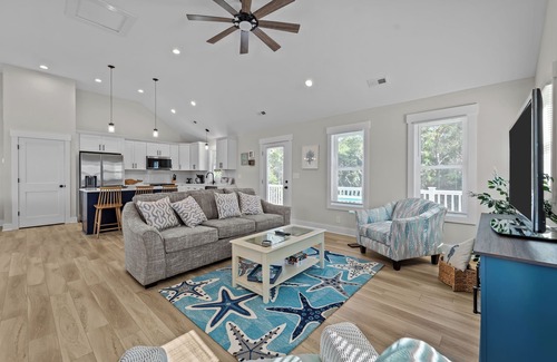 Monteray Shores House | Escape to Birdie Beach Bungalow— 4BR Soundside stay in Corolla, full of charm and family fun!