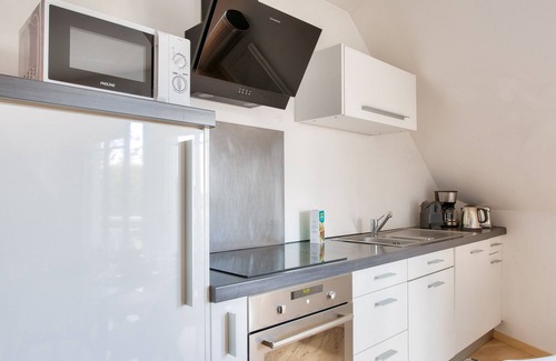 Fouesnant Apartment | Escape to Fouesnant in a flat with balcony