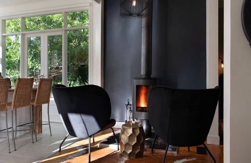 Daylesford House | Escape to Karlen’s Retreat - A Light-filled country hideaway perfect for up to six guests