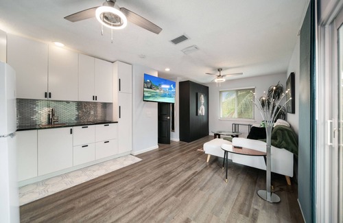 Fort Myers Apartment | Escape to Kokomo Bay, Escape to Paradise