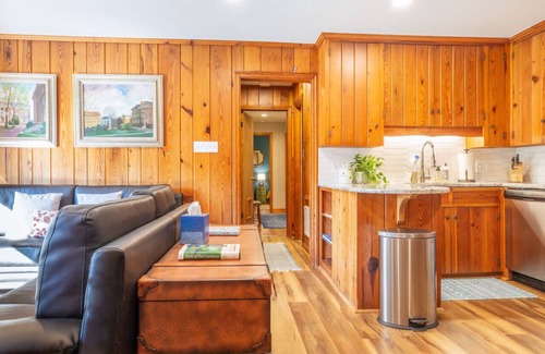 Chapel Hill House | Escape to nature, unwind and relax