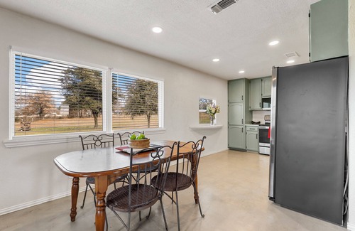 Springtown House | Escape to our charming ranch home on a peaceful 13-acre horse property.