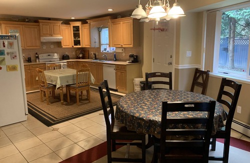 Guildford House | Escape to Suburban Serenity: Your Tranquil Retreat Just Outside the City!