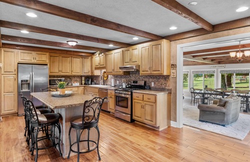 Dickson County Other | Escape to the countryside with the Farmhouse at Carmels Landing!
