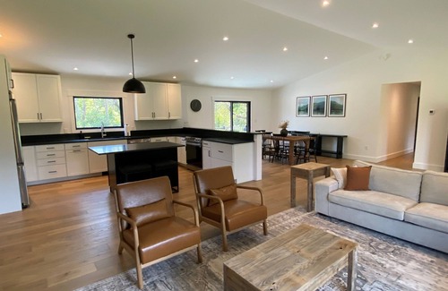 Manchester Center House | Escape to The Clyde’s View Hideaway in Manchester, Vt. New Home 3 Bed 2 Bath