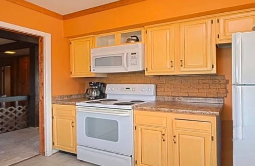 South Nags Head House | Escape to this rare oceanfront rental—two neighboring homes booked together!