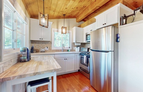 Sunset Cove Apartment | Escape to Tranquility: Cozy Cabin Retreat with Dock & Outdoor Living
