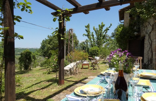Amelia Villa | ESCAPE TO UMBRIA, Casale Nicoletta