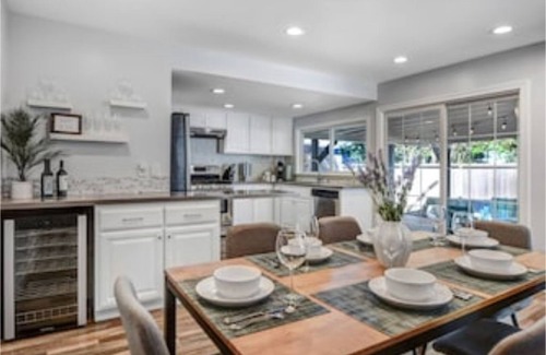 Southwest Santa Rosa House | Escape to Wine Country with Friends & Family